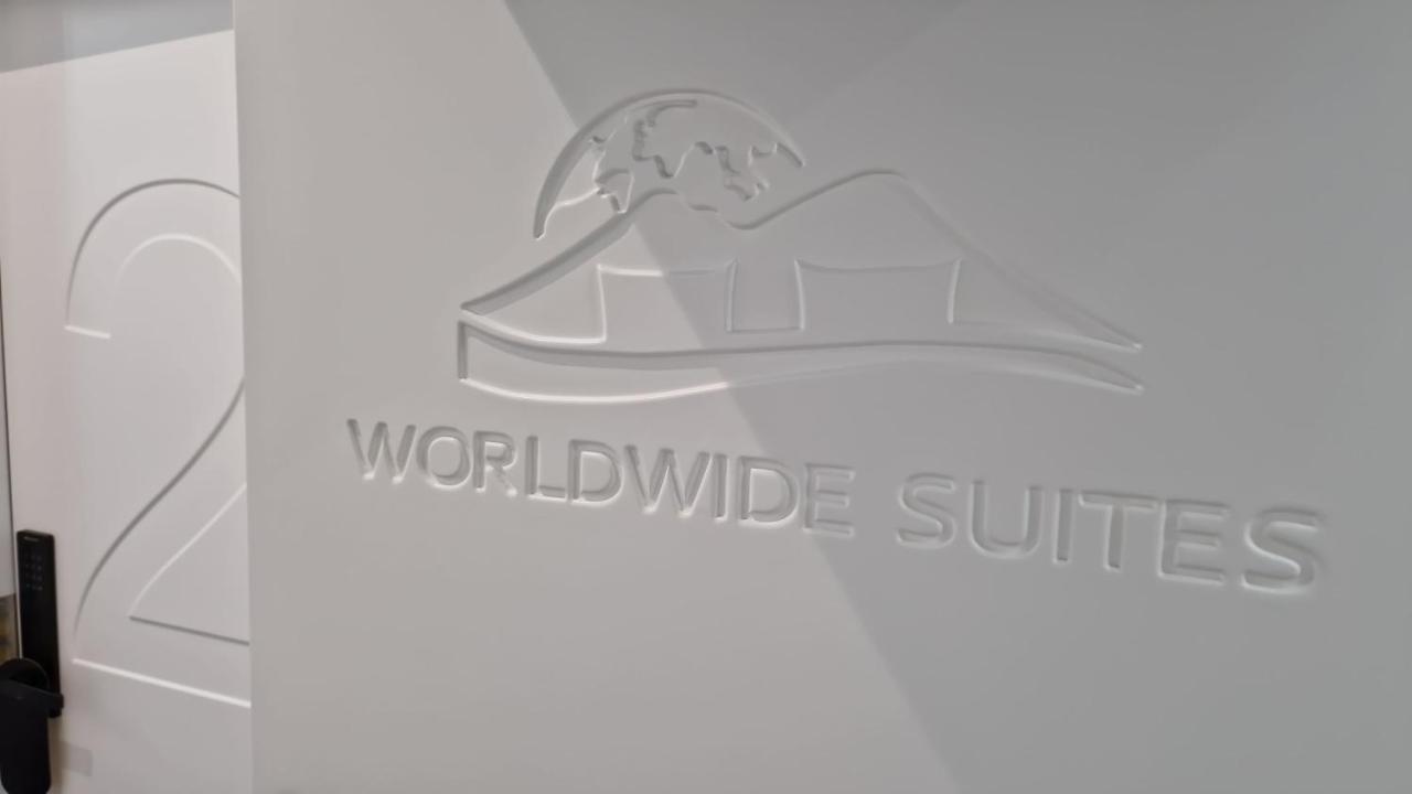 Worldwidesuites Napoli Esterno foto