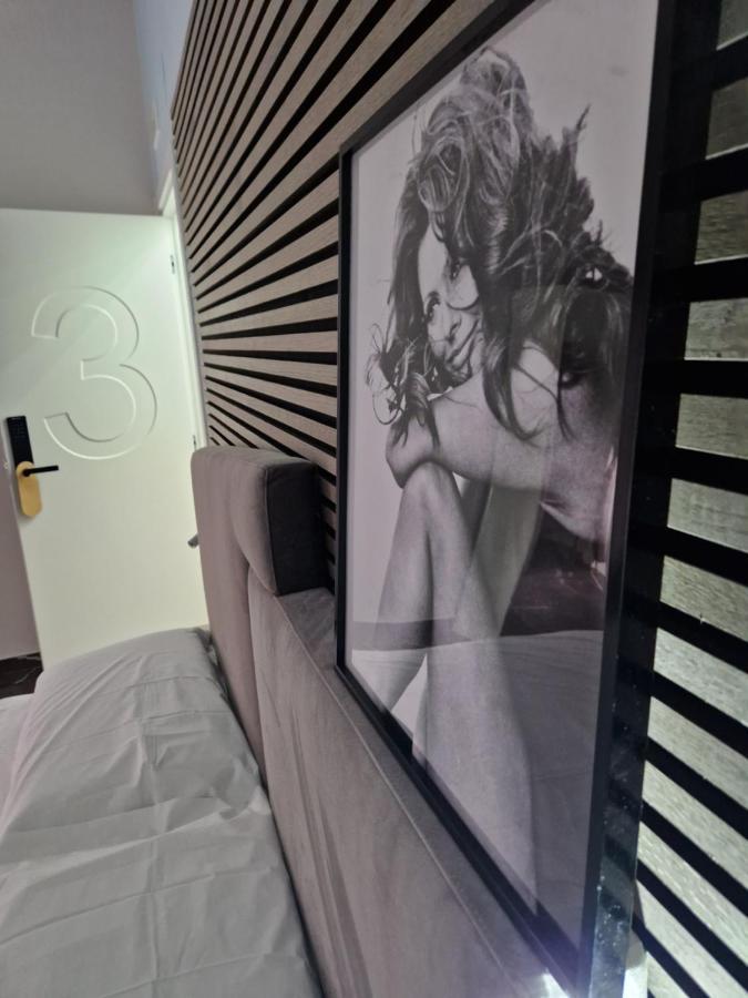 Worldwidesuites Napoli Esterno foto
