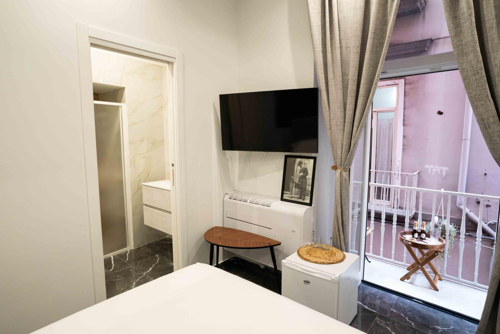 Worldwidesuites Napoli Esterno foto
